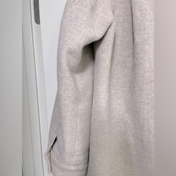 H&M Beige Shacket Size XSmall - Picture 9 of 11